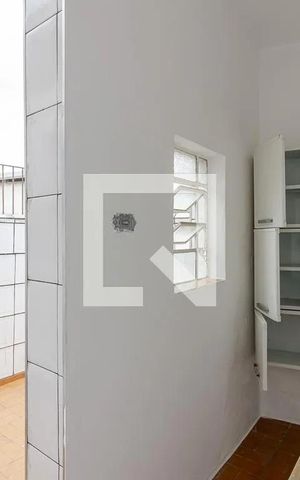 Casa à venda com 75m², 2 quartos e sem vaga