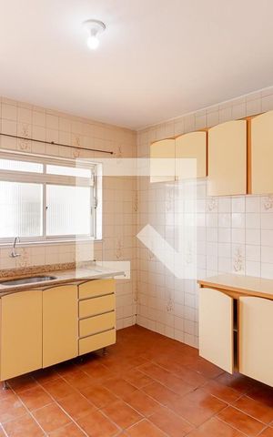 Casa à venda com 75m², 2 quartos e sem vaga