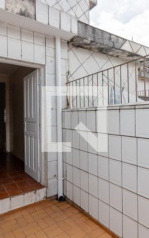 Casa à venda com 75m², 2 quartos e sem vaga