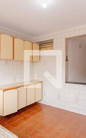 Casa à venda com 75m², 2 quartos e sem vaga