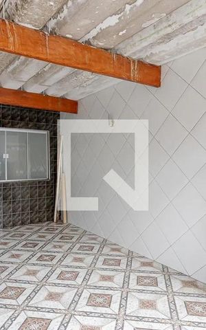 Casa à venda com 75m², 2 quartos e sem vaga