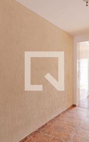 Casa à venda com 75m², 2 quartos e sem vaga