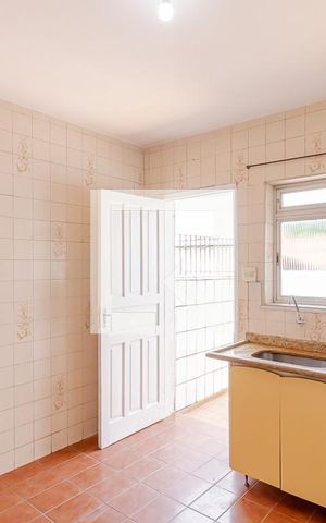 Casa à venda com 75m², 2 quartos e sem vaga