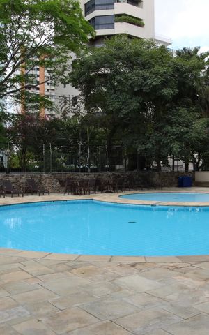 Apartamento para alugar com 210m², 3 quartos e 3 vagasÁrea Comum - Piscina