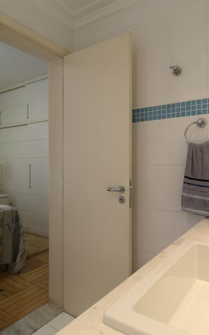 Apartamento para alugar com 210m², 3 quartos e 3 vagasBanheiro da Suíte 1