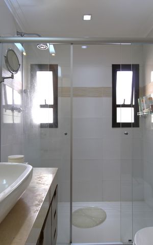 Apartamento para alugar com 210m², 3 quartos e 3 vagasBanheiro da Suíte 2