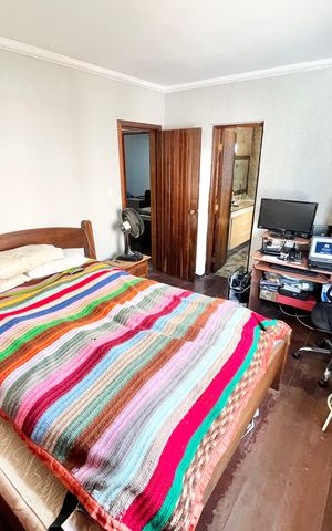 Casa à venda com 350m², 3 quartos e 4 vagas Casa à venda com 350m², 3 quartos e 4 vagasSuíte