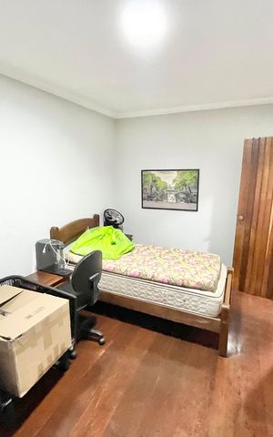 Casa à venda com 350m², 3 quartos e 4 vagas Casa à venda com 350m², 3 quartos e 4 vagasQuarto 1