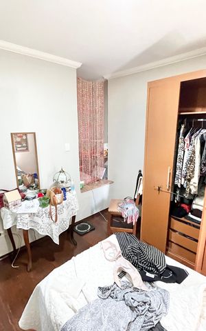 Casa à venda com 350m², 3 quartos e 4 vagas Casa à venda com 350m², 3 quartos e 4 vagasQuarto 2