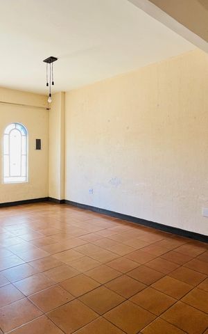 Casa à venda com 120m², 3 quartos e 4 vagas Casa à venda com 120m², 3 quartos e 4 vagasSala