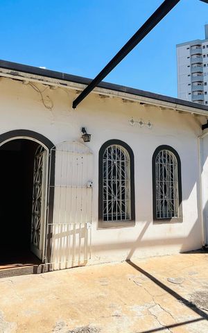 Casa à venda com 120m², 3 quartos e 4 vagas Casa à venda com 120m², 3 quartos e 4 vagasÁrea comum