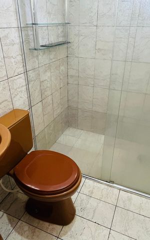 Casa à venda com 120m², 3 quartos e 4 vagas Casa à venda com 120m², 3 quartos e 4 vagasBanheiro social