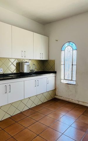 Casa à venda com 120m², 3 quartos e 4 vagas Casa à venda com 120m², 3 quartos e 4 vagasCozinha