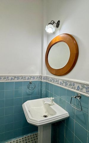Apartamento à venda com 230m², 3 quartos e 1 vaga Apartamento à venda com 230m², 3 quartos e 1 vagaLavabo