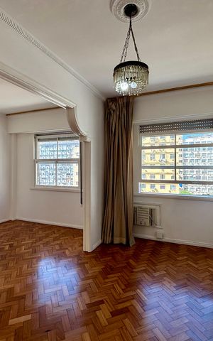 Apartamento à venda com 230m², 3 quartos e 1 vaga Apartamento à venda com 230m², 3 quartos e 1 vagaSuíte