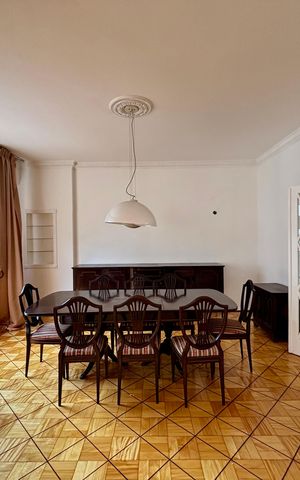 Apartamento à venda com 230m², 3 quartos e 1 vaga Apartamento à venda com 230m², 3 quartos e 1 vagaSala