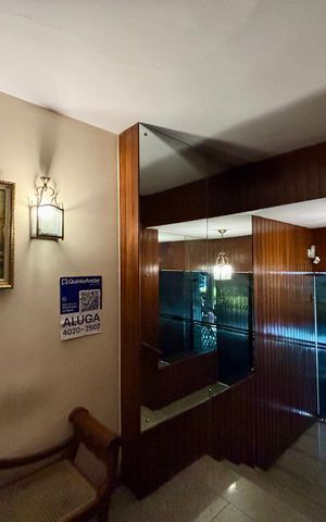 Apartamento à venda com 230m², 3 quartos e 1 vaga Apartamento à venda com 230m², 3 quartos e 1 vagaPlaca