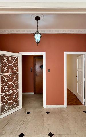 Apartamento à venda com 230m², 3 quartos e 1 vaga Apartamento à venda com 230m², 3 quartos e 1 vagaHall de Entrada