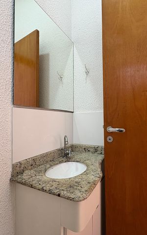 Casa à venda com 137m², 3 quartos e 2 vagas Casa à venda com 137m², 3 quartos e 2 vagasLavabo 1