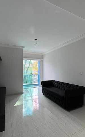 Casa à venda com 137m², 3 quartos e 2 vagas Casa à venda com 137m², 3 quartos e 2 vagasSala