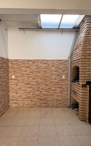 Casa à venda com 137m², 3 quartos e 2 vagas Casa à venda com 137m², 3 quartos e 2 vagasÁrea gourmet