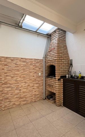 Casa à venda com 137m², 3 quartos e 2 vagas Casa à venda com 137m², 3 quartos e 2 vagasÁrea gourmet