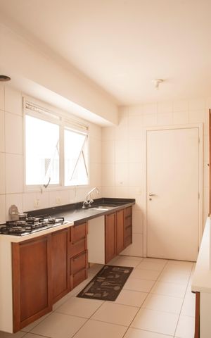 Apartamento à venda com 200m², 3 quartos e 3 vagasCozinha