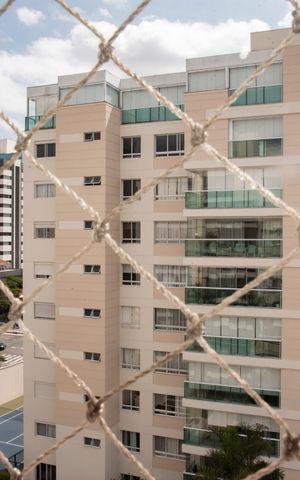 Apartamento à venda com 200m², 3 quartos e 3 vagasVista da Suíte 1