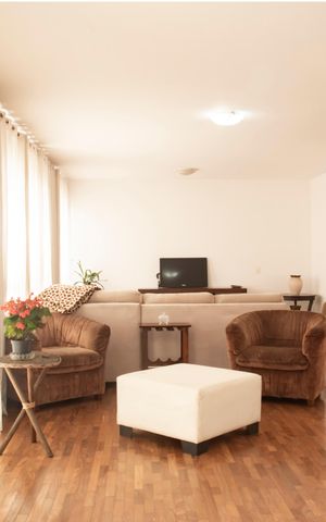 Apartamento à venda com 200m², 3 quartos e 3 vagasSala