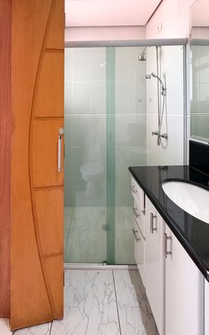 Apartamento à venda com 188m², 4 quartos e 3 vagas Apartamento à venda com 188m², 4 quartos e 3 vagasBanheiro da Suíte 4