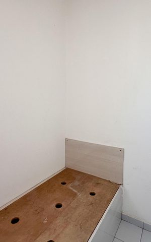 Apartamento à venda com 188m², 4 quartos e 3 vagas Apartamento à venda com 188m², 4 quartos e 3 vagasQuarto de Serviço