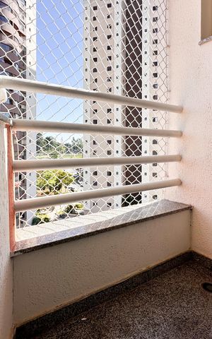 Apartamento à venda com 188m², 4 quartos e 3 vagas Apartamento à venda com 188m², 4 quartos e 3 vagasSacada da Suíte 4