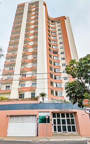 Apartamento à venda com 188m², 4 quartos e 3 vagas Apartamento à venda com 188m², 4 quartos e 3 vagasFachada
