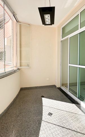 Apartamento à venda com 188m², 4 quartos e 3 vagas Apartamento à venda com 188m², 4 quartos e 3 vagasSacada