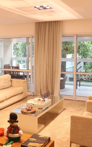 Apartamento para alugar com 242m², 3 quartos e 3 vagasSala