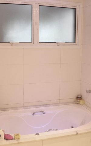 Apartamento para alugar com 242m², 3 quartos e 3 vagasBanheiro da Suíte 3