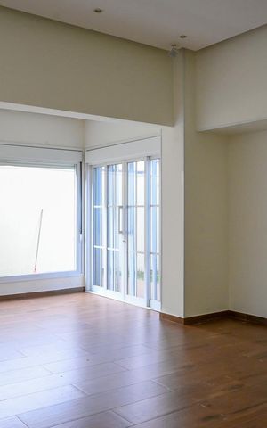 Casa à venda com 300m², 4 quartos e 3 vagas Casa à venda com 300m², 4 quartos e 3 vagasSala Principal