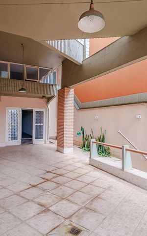Casa para alugar com 250m², 4 quartos e 3 vagas Casa para alugar com 250m², 4 quartos e 3 vagasÁrea Externa