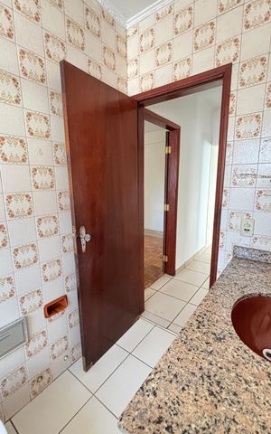Casa à venda com 300m², 3 quartos e 3 vagas Casa à venda com 300m², 3 quartos e 3 vagasBanheiro