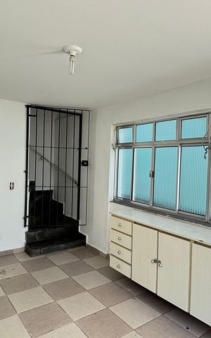 Casa à venda com 300m², 3 quartos e 3 vagas Casa à venda com 300m², 3 quartos e 3 vagasÁrea comum