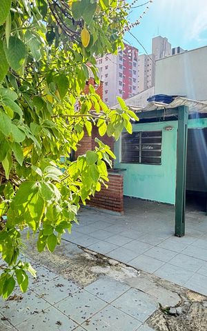 Casa à venda com 300m², 3 quartos e 3 vagas Casa à venda com 300m², 3 quartos e 3 vagasÁrea comum