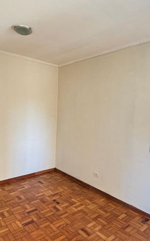 Casa à venda com 300m², 3 quartos e 3 vagas Casa à venda com 300m², 3 quartos e 3 vagasQuarto 2