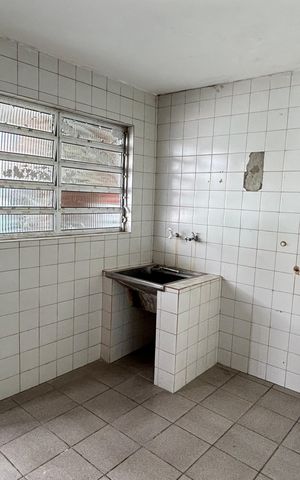 Casa à venda com 300m², 3 quartos e 3 vagas Casa à venda com 300m², 3 quartos e 3 vagasÁrea de Serviço
