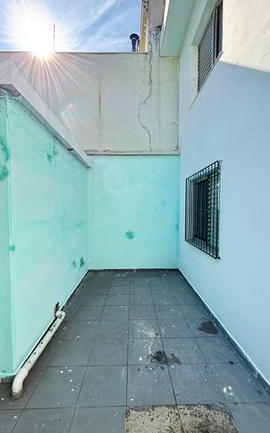 Casa à venda com 300m², 3 quartos e 3 vagas Casa à venda com 300m², 3 quartos e 3 vagasÁrea comum
