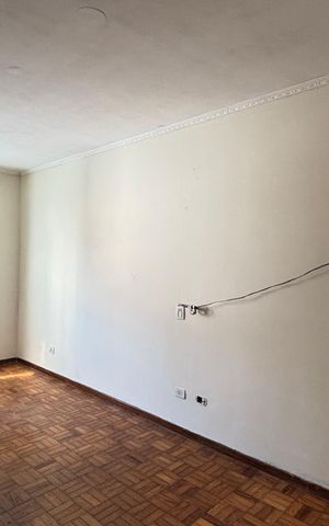 Casa à venda com 300m², 3 quartos e 3 vagas Casa à venda com 300m², 3 quartos e 3 vagasQuarto 1