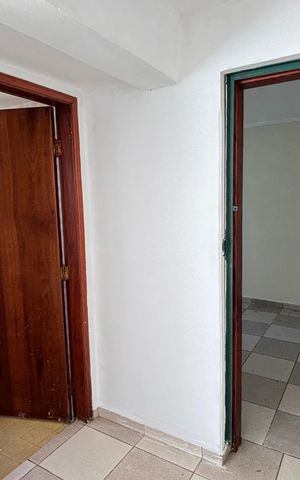 Casa à venda com 300m², 3 quartos e 3 vagas Casa à venda com 300m², 3 quartos e 3 vagasÁrea comum