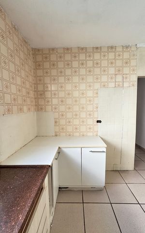 Casa à venda com 300m², 3 quartos e 3 vagas Casa à venda com 300m², 3 quartos e 3 vagasCozinha