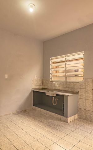 Casa para alugar com 40m², 1 quarto e sem vaga Casa para alugar com 40m², 1 quarto e sem vagaSala/cozinha