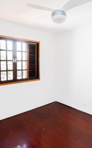 Casa para alugar com 182m², 2 quartos e 2 vagas Casa para alugar com 182m², 2 quartos e 2 vagasQuarto