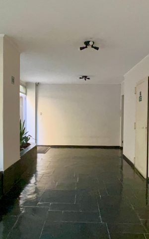Apartamento à venda com 70m², 2 quartos e 1 vagaHall de entrada